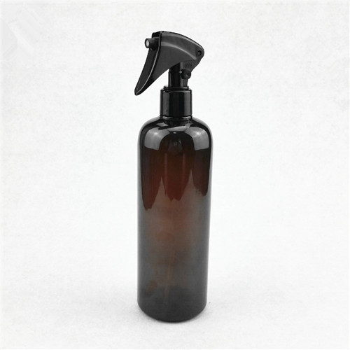 High quality 500ml Amber PET Boston Round Bottles With Black Mini Trigger Sprayers Plastic shampoo bottle